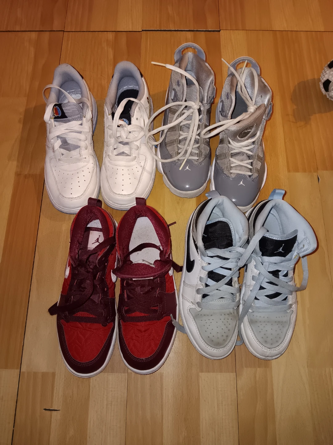 Kids Nike & Jordan sneakers