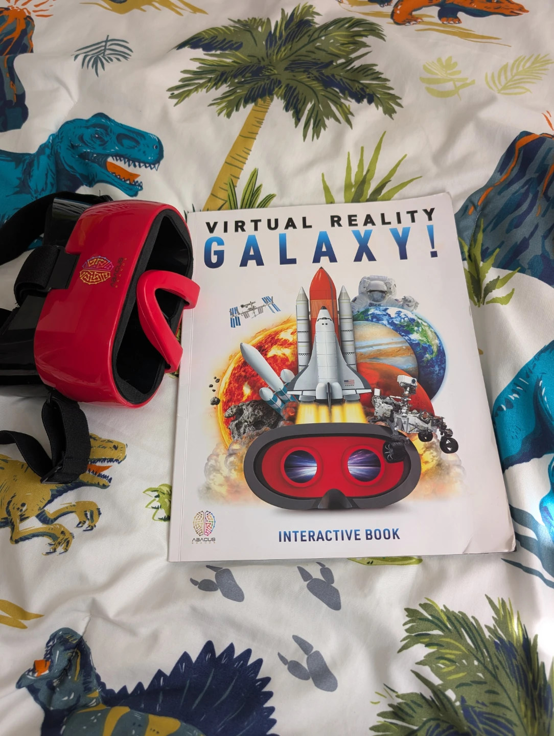 Abacus Virtual Reality headset and interactive experience