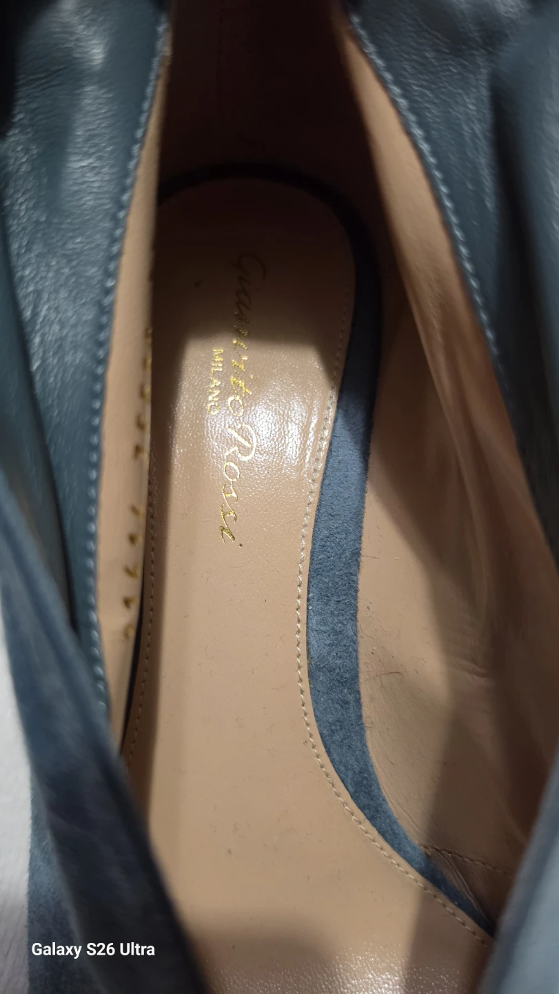 Gianvito Rossi Teal Suede Ankle Boots