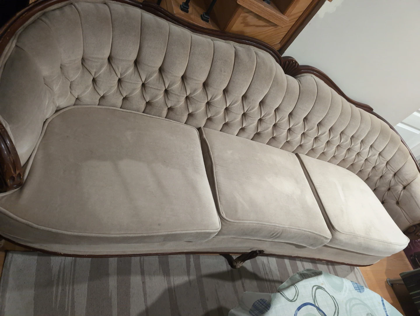 Wooden soffa
