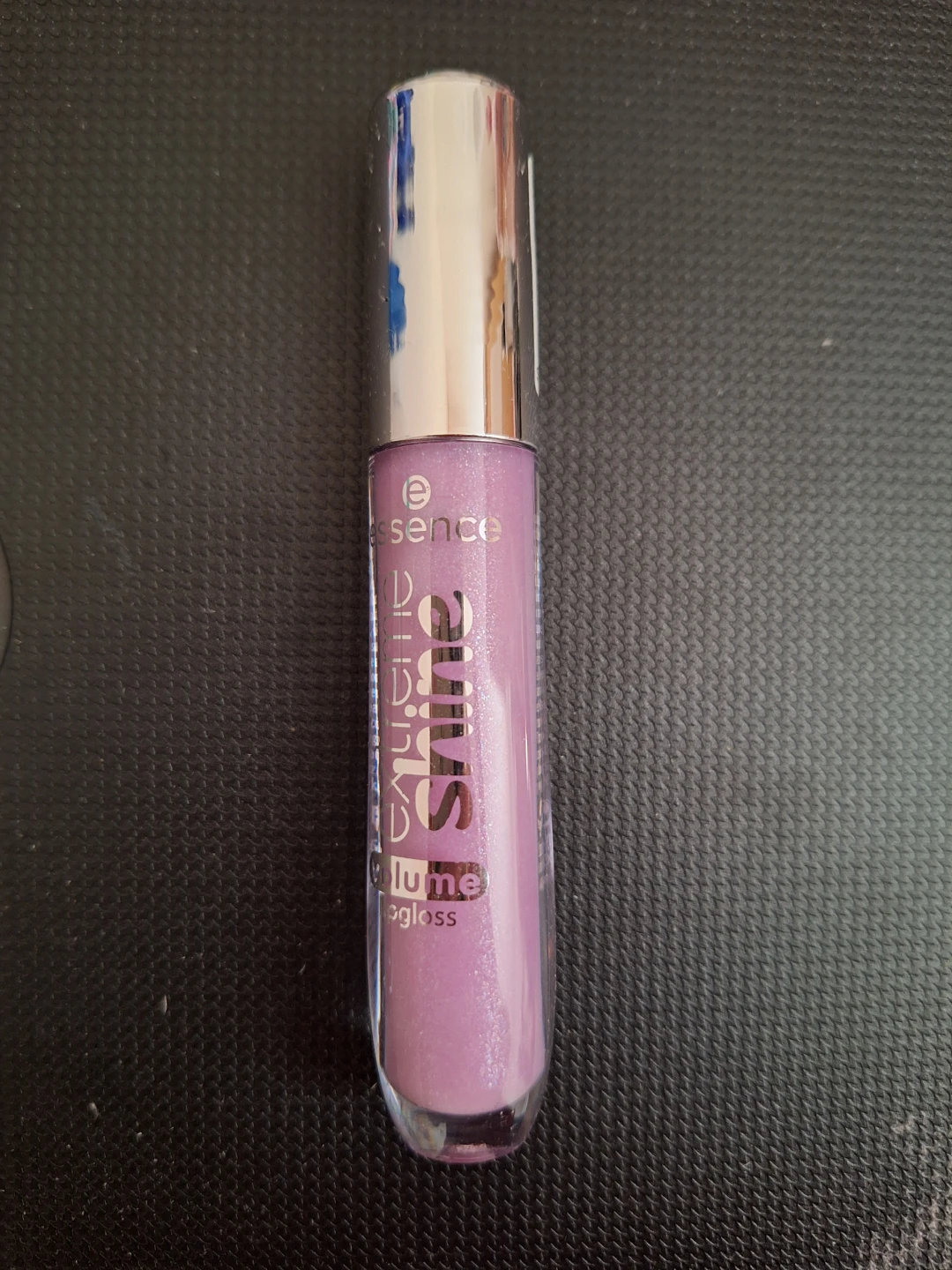 Essence Volume Gloss