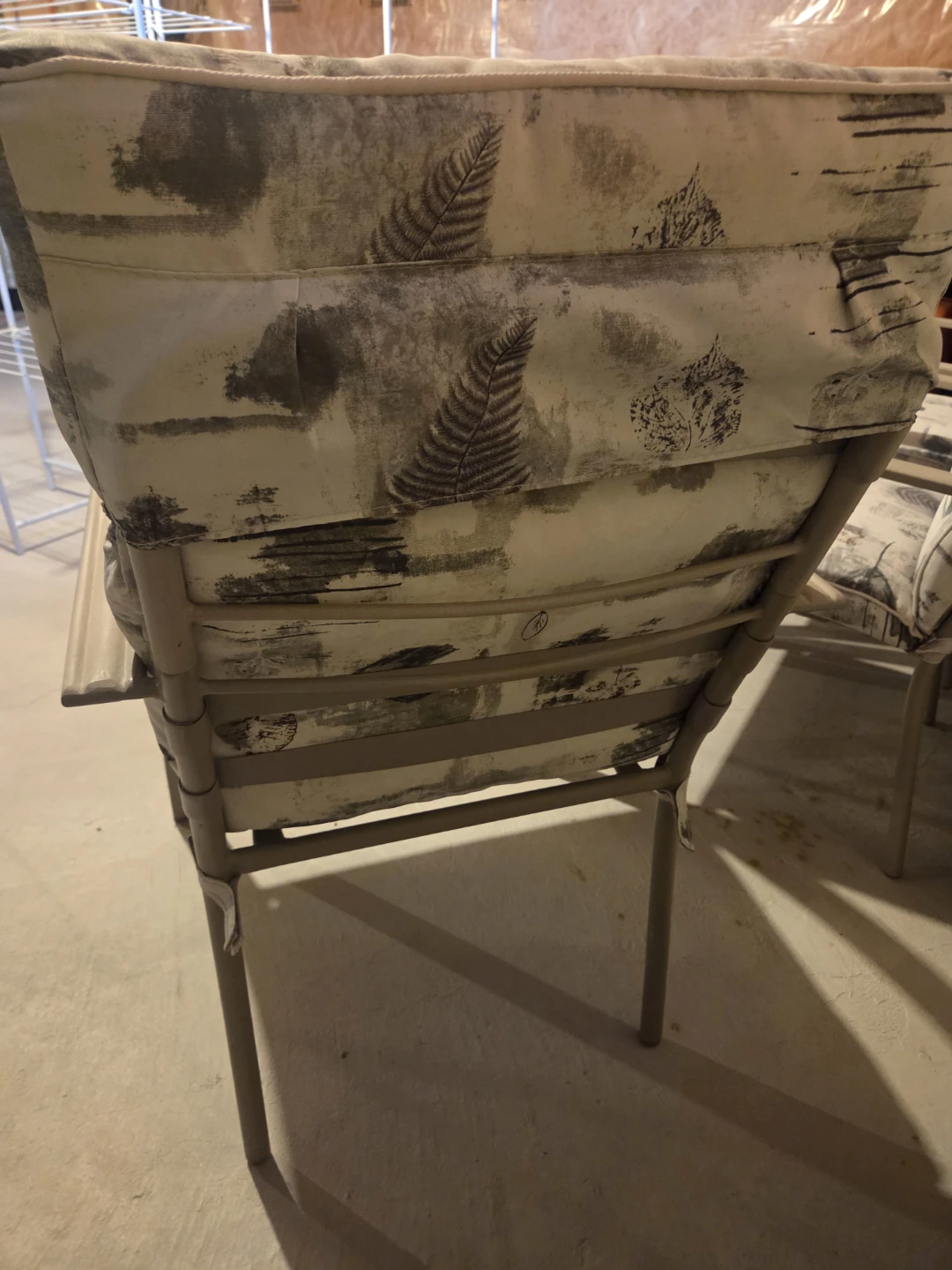 Patio Chairs with Botanical Print Cushions Set of 4 - photo 4