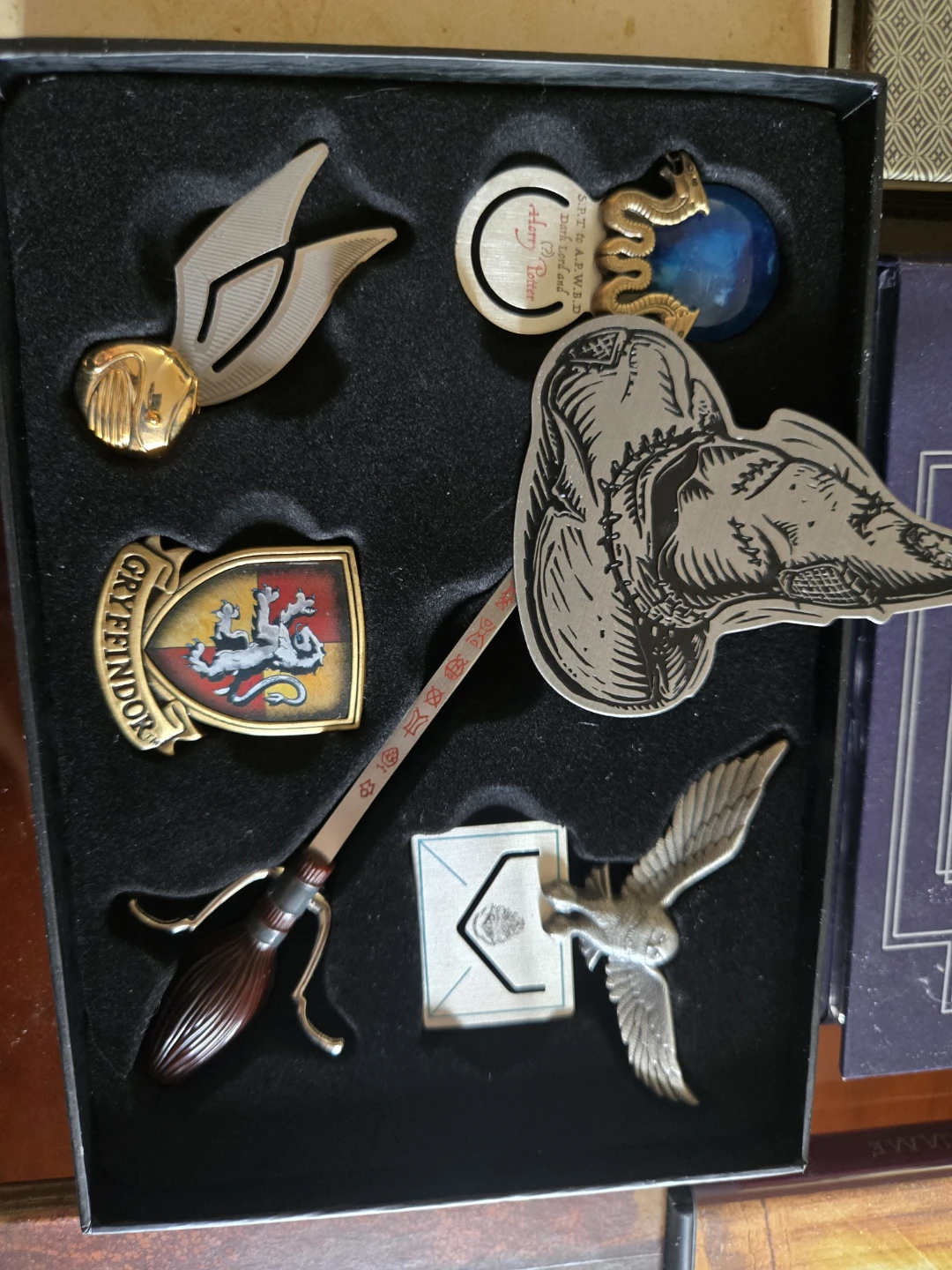 HARRY POTTER DVDS & COLLECTIBLES - photo 2