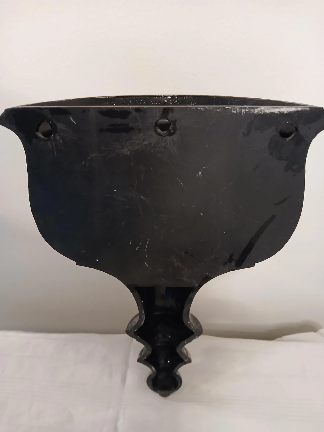 Black Decorative Wall Planter. Pick up only. - photo 3