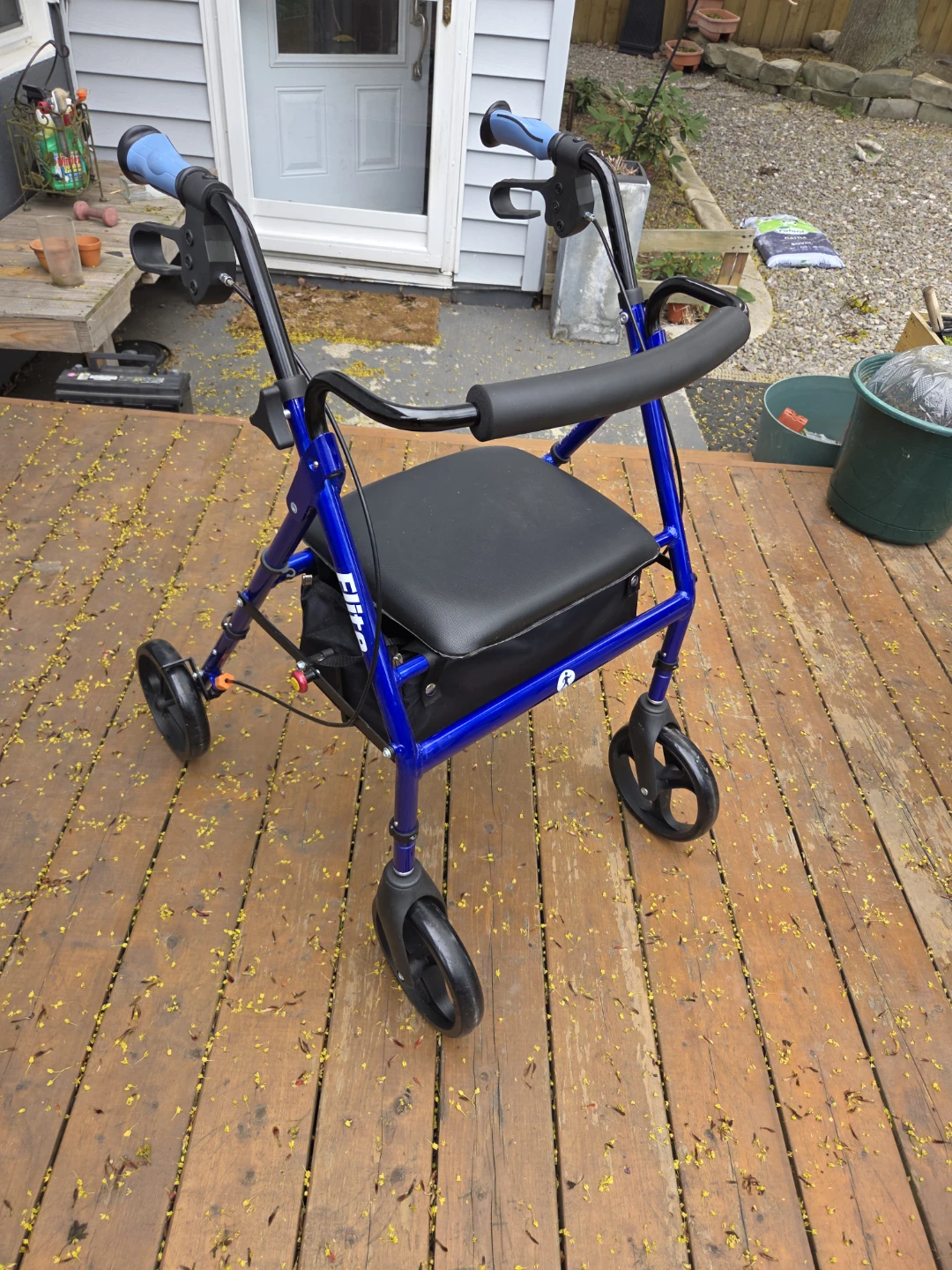 Elite 4-Wheel Walker with Seat