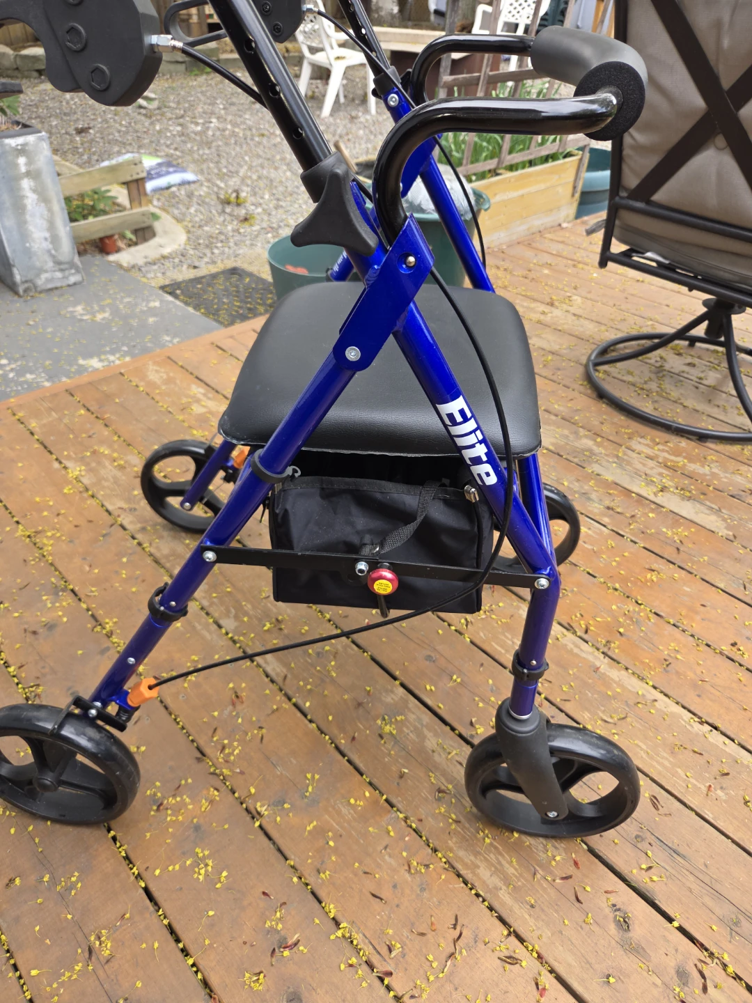 Elite 4-Wheel Walker with Seat - photo 2
