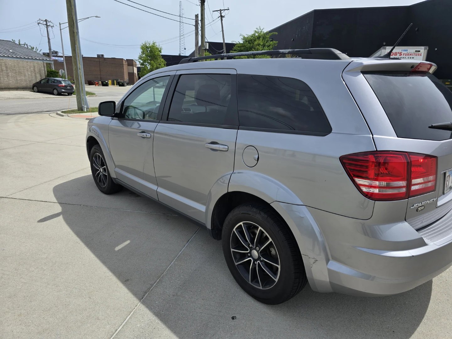 2017 Silver Dodge Journey SUV - photo 5