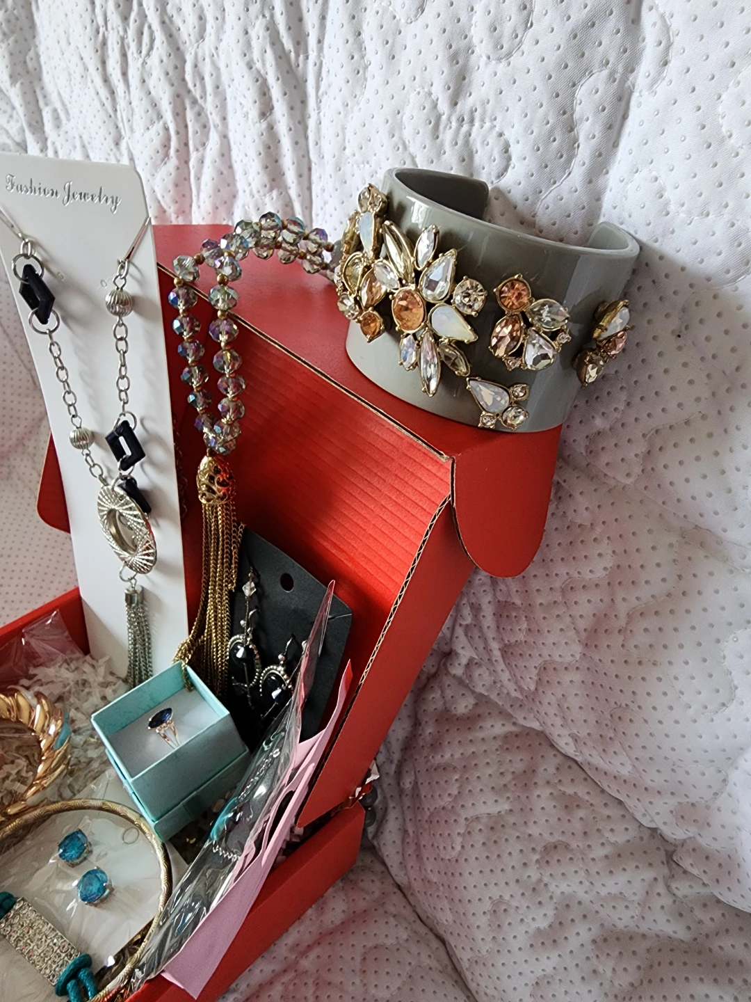 Assorted Fashion Jewelry Bundle - photo 3