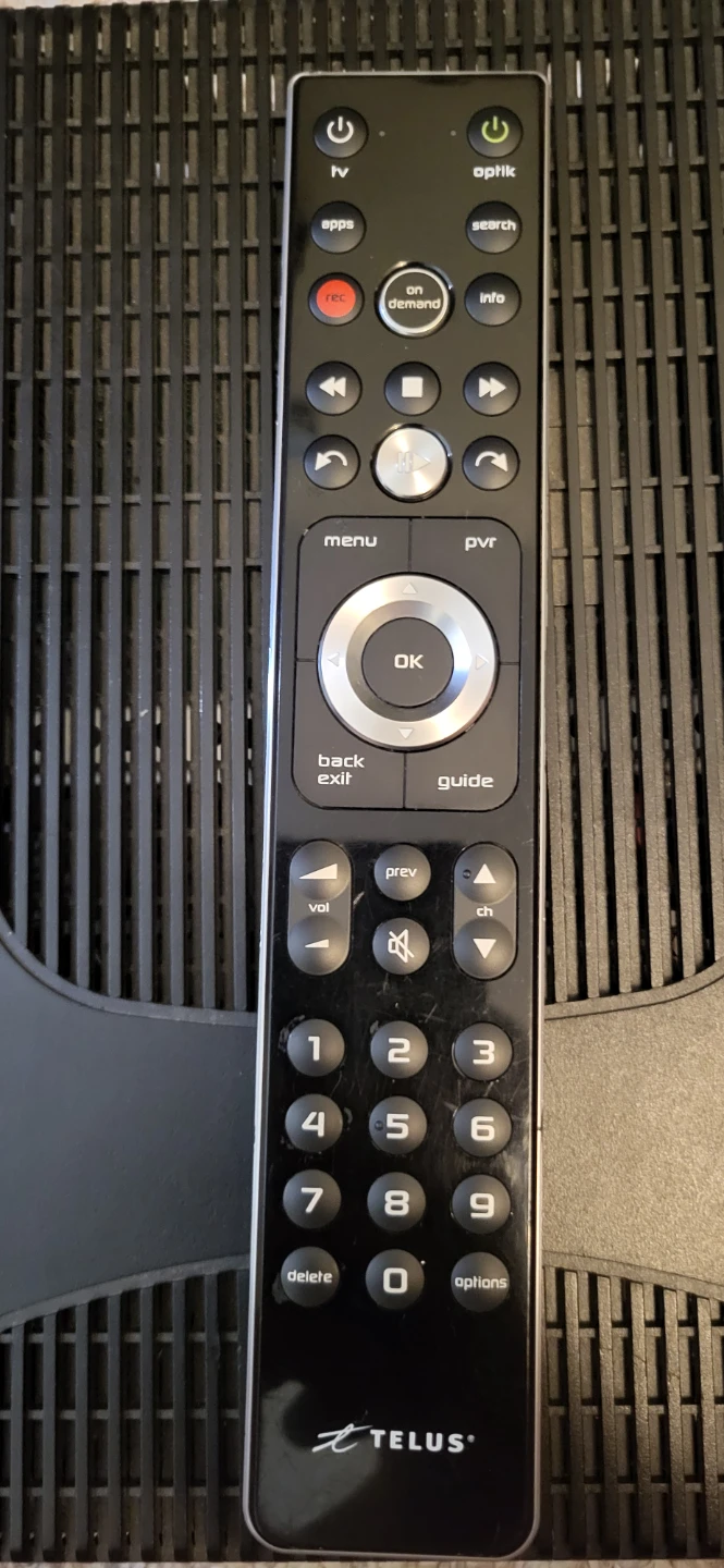 Telus Cisco TV Box with Remote - photo 3