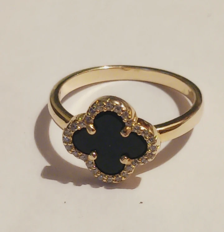 New !! Gold Overlay Sterling Silver 925 Black Clover 🍀 Ring. 7.