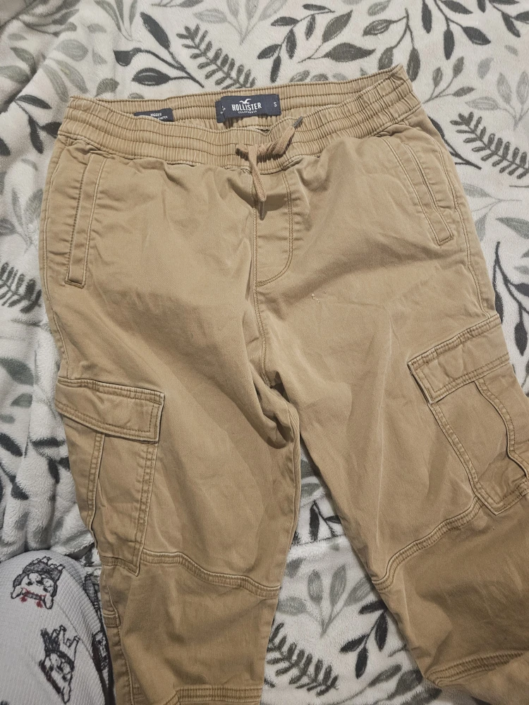 Hollister Cargo Jogger Pants