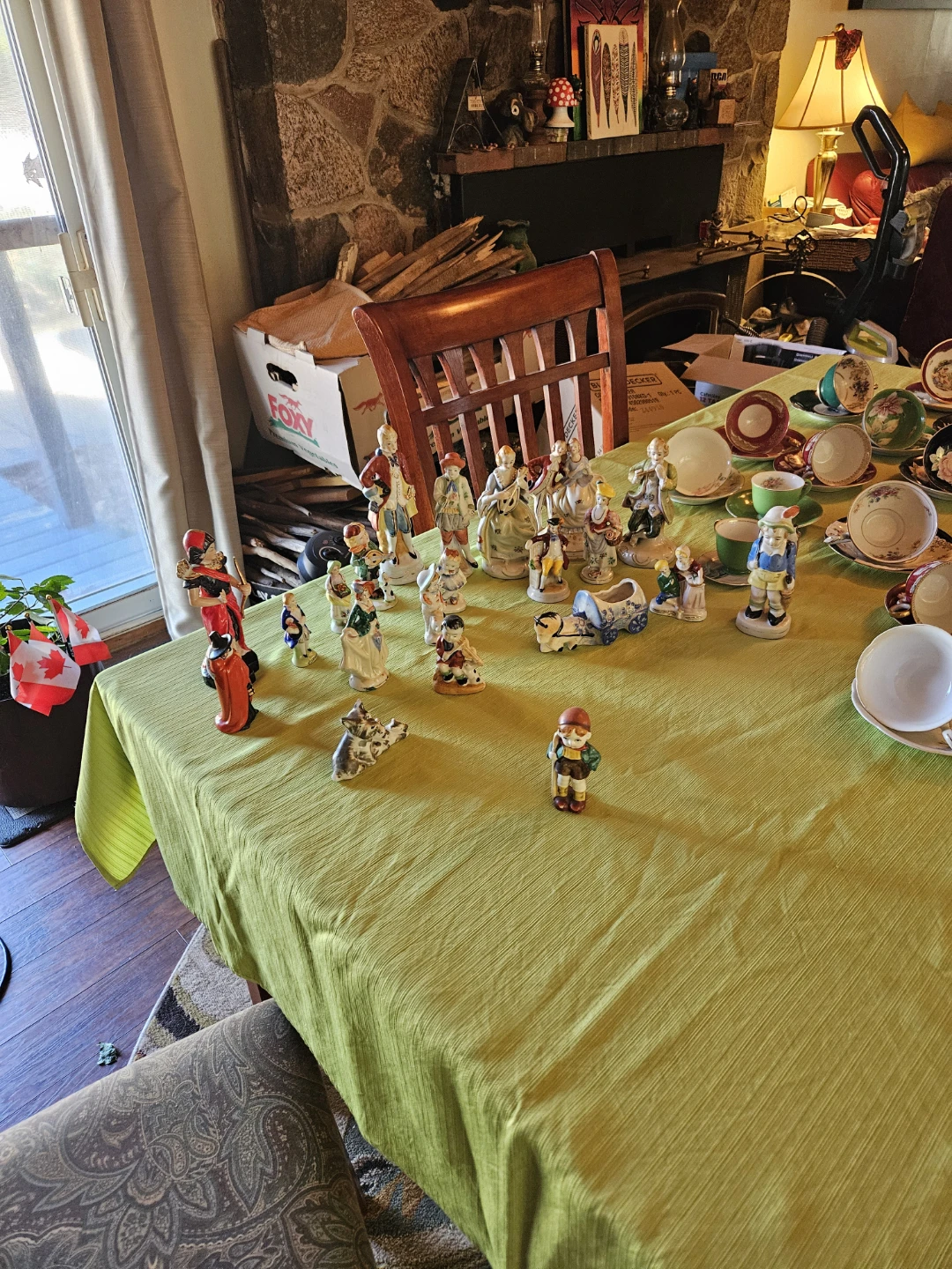 Occupied japan cups and saucers  and other artifacts - photo 2