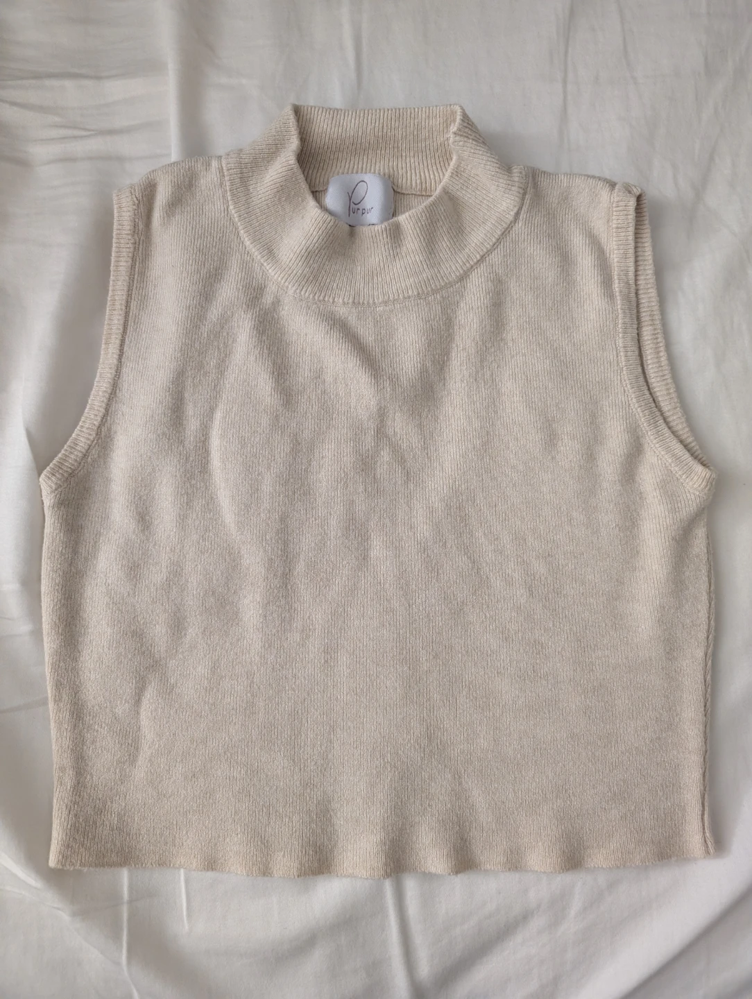 Purpur Sleeveless Mock Crop Top Knit Tank Top Cream