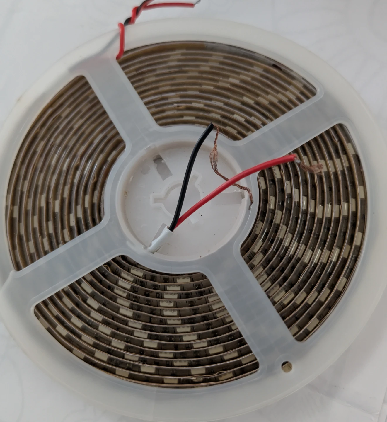 Warm White LED Strip Light - 5M Roll - photo 2