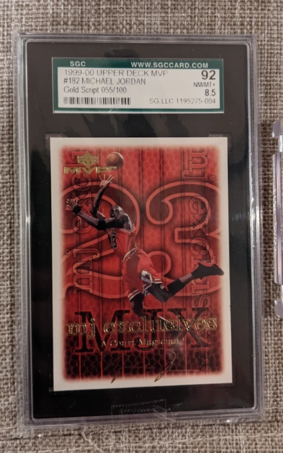 1999-00 Upper Deck Michael Jordan Gold Script MVP Card #182
