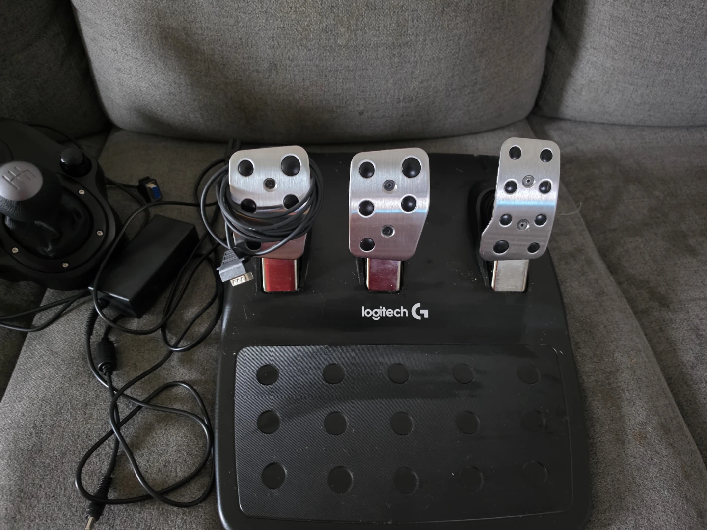 Logitech G923 Racing Wheel, Pedals, and Shifter - photo 4