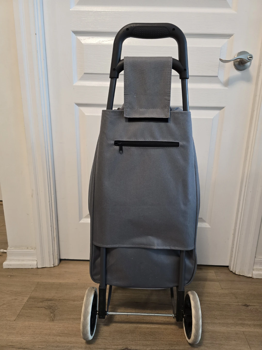 Mainstays 1 compartment Shopping Cart - Moving sale - photo 2