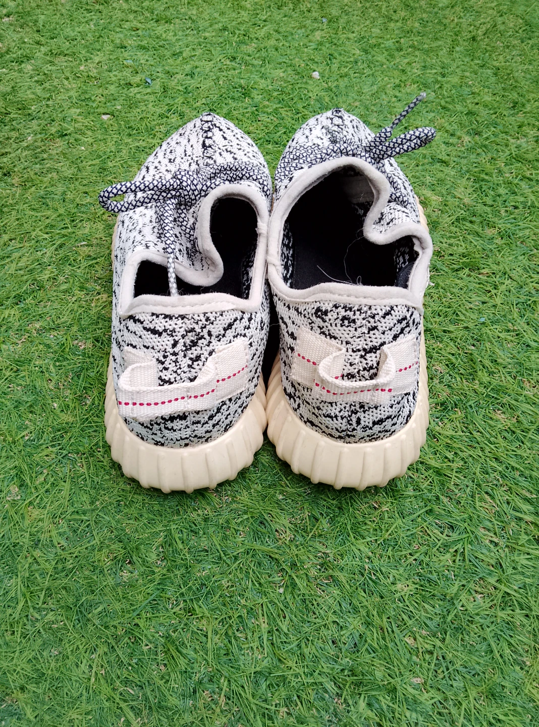 Adidas Yeezy Boost 350 V2 Shoes - photo 2