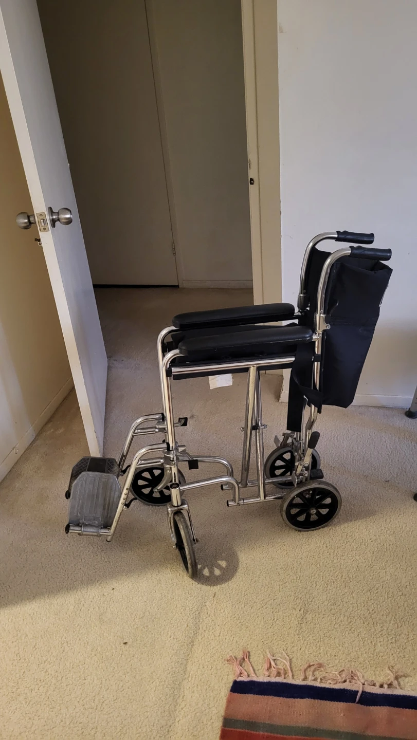Portable Wheelchair - photo 2