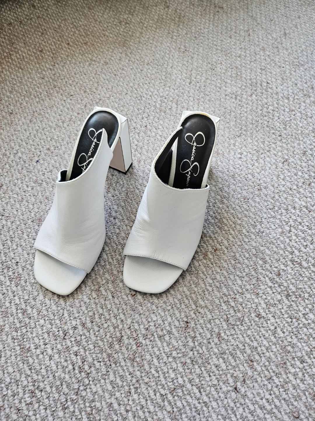 Jessica Simpson White Mule Heels - photo 2