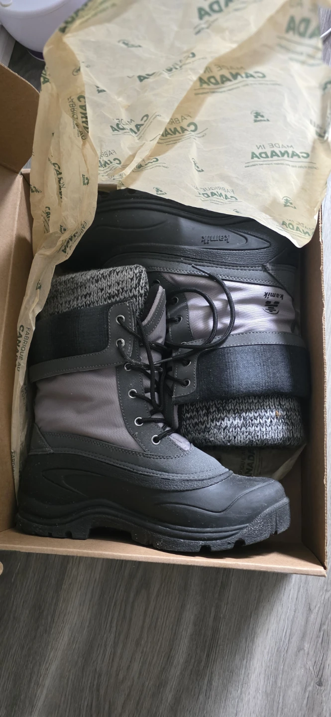 Kamik Sugarloaf 2 Women's Winter Boots Size 9