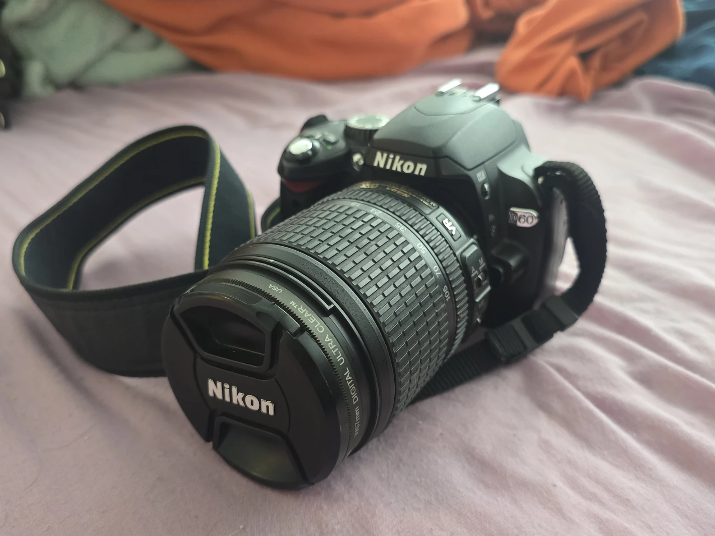 Nikon D60 w/ 18-105mm lense (READ DESCRIPTION) - photo 2