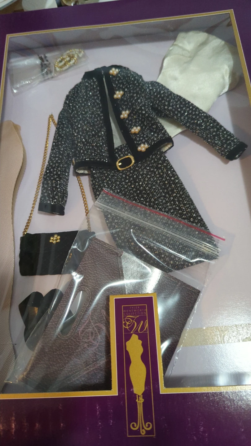 Tyler Wentworth Tailleur Classique Doll Outfit