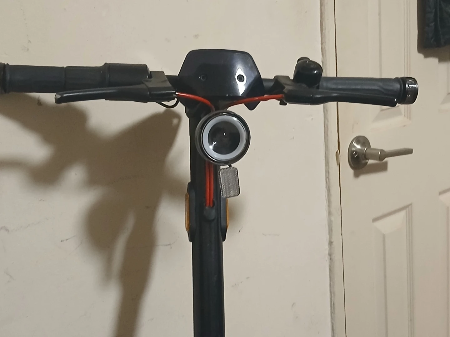 NIU KQi300X Electric Scooter - photo 2