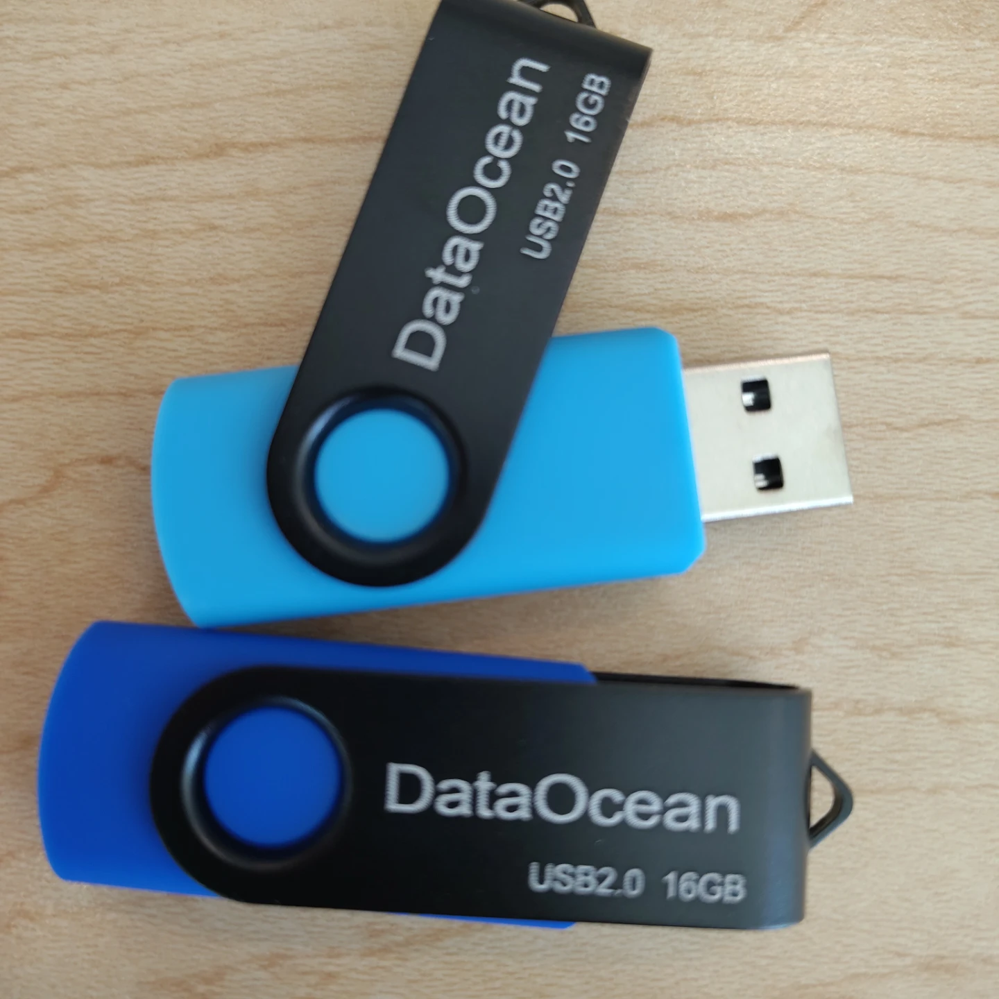 16Gb usb thumb drive