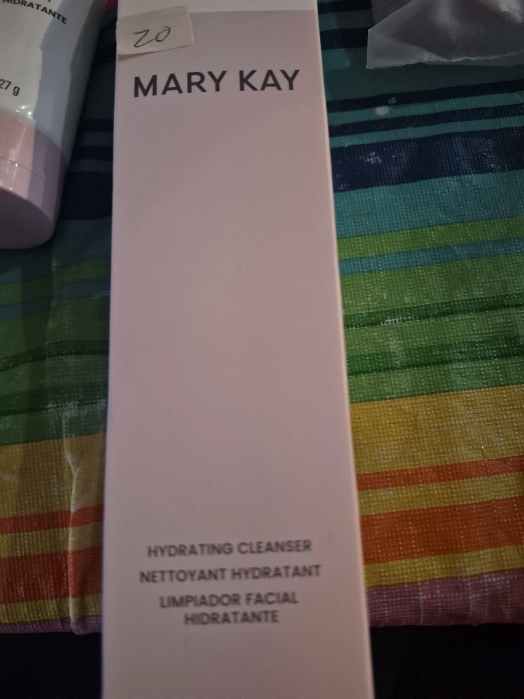 Mary Kay Hydrating Cleanser - 4.5 oz - photo 3
