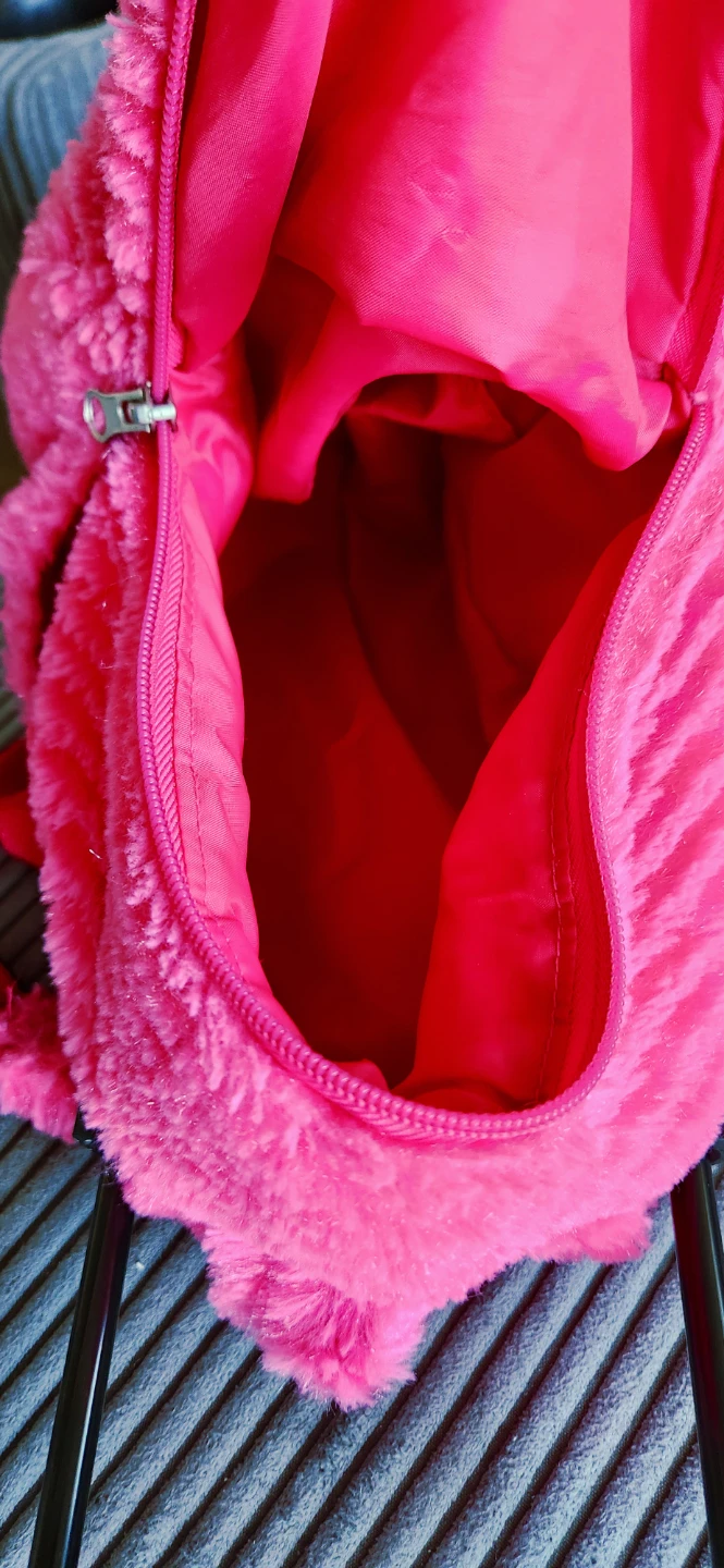 Toddler Fluffy 2 in 1 rolling bag - photo 4