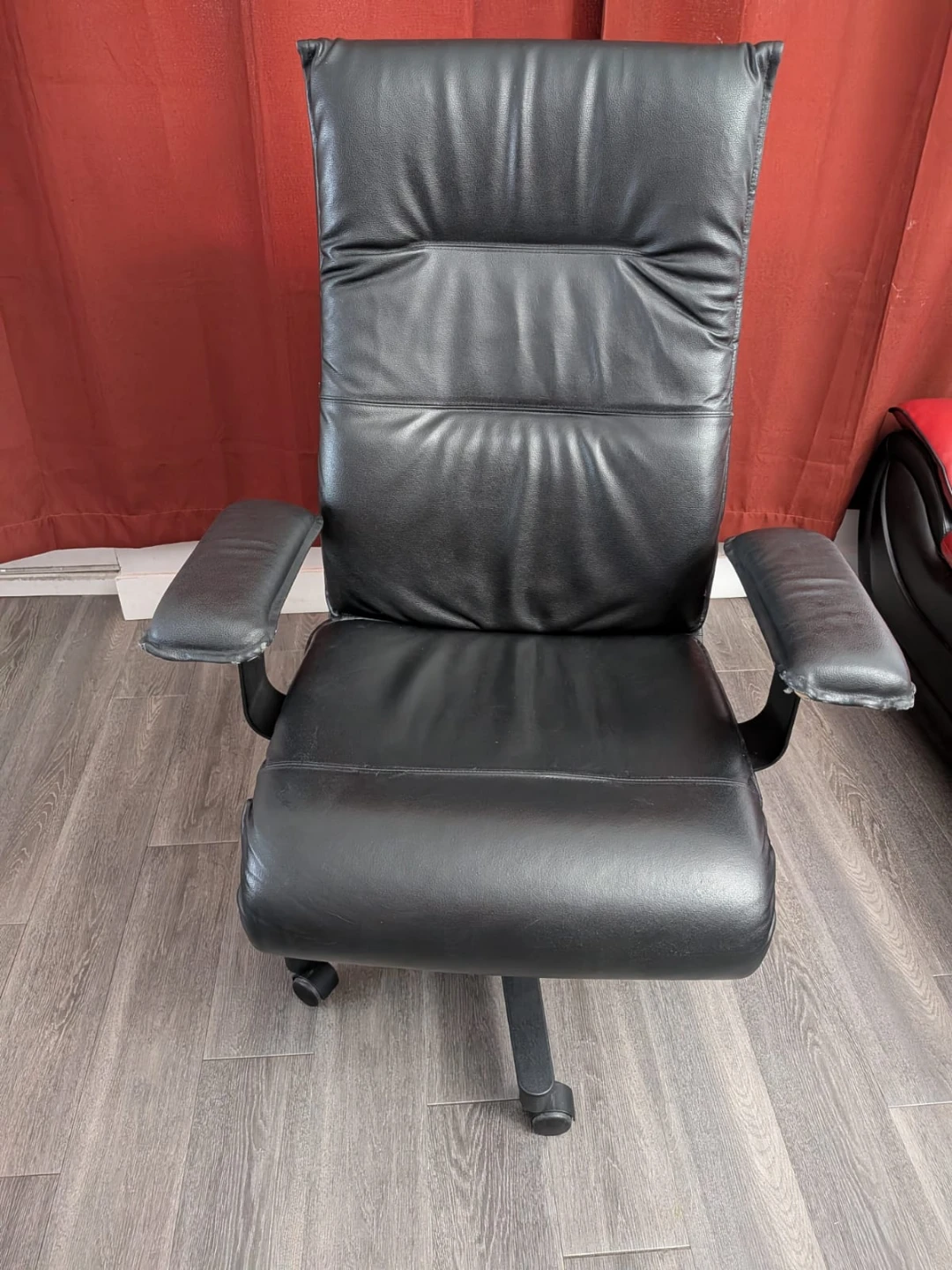 Black Office Chair (big) - photo 2