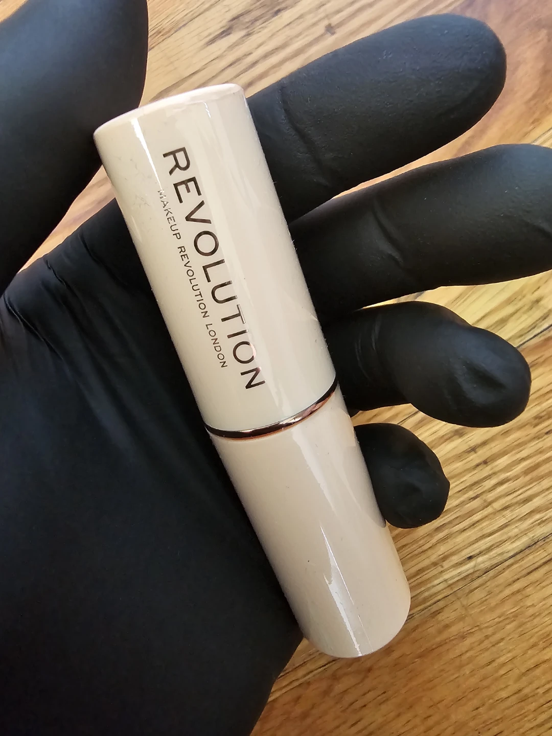 Revolution Fast Base Stick Foundation - F3