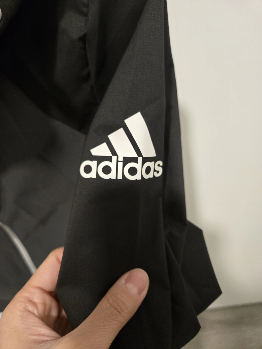 Adidas Black Hooded Windbreaker Jacket XS - photo 4