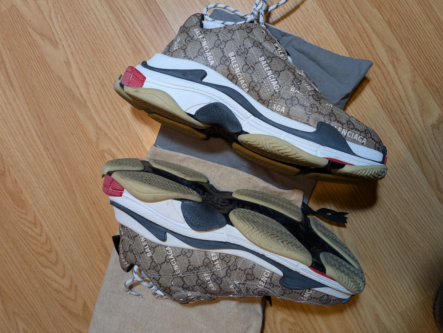 Balenciaga x Gucci Triple S Sneakers - photo 3