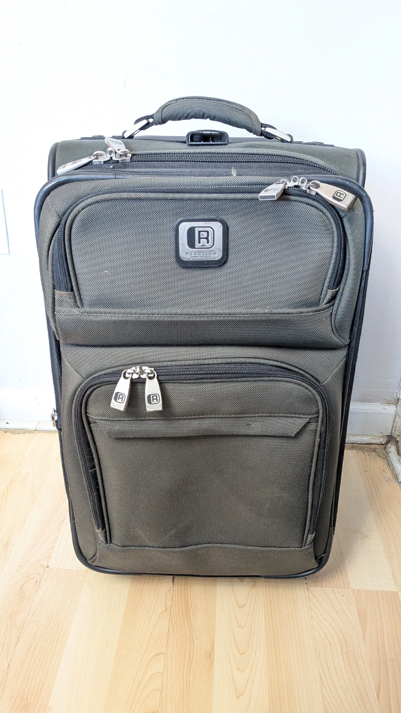 Reaction Kenneth Cole Rolling Carry-On Suitcase
