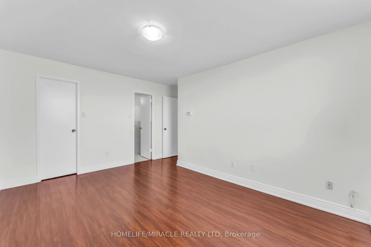 3 bedroom 2 bathroom Apartment for rent - photo 5