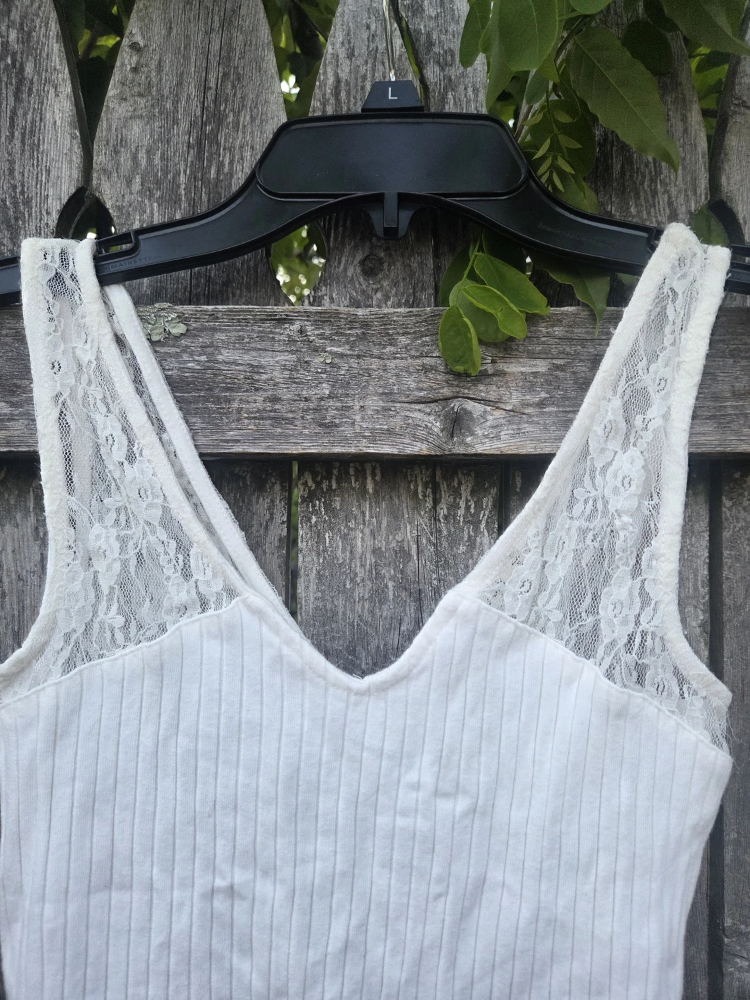 Heart & Hips White Lace Bodysuit - Size S - photo 2