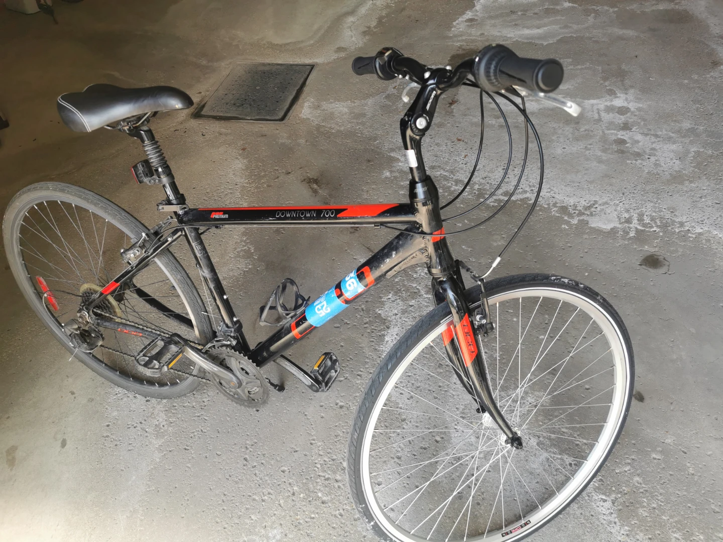 GT Premium Downtown 700 Bike