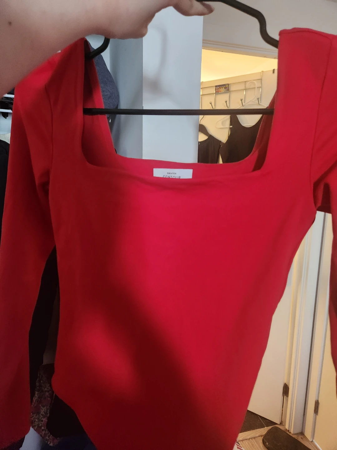 Aritzia Babaton Contour Red Long Sleeve Bodysuit Size S