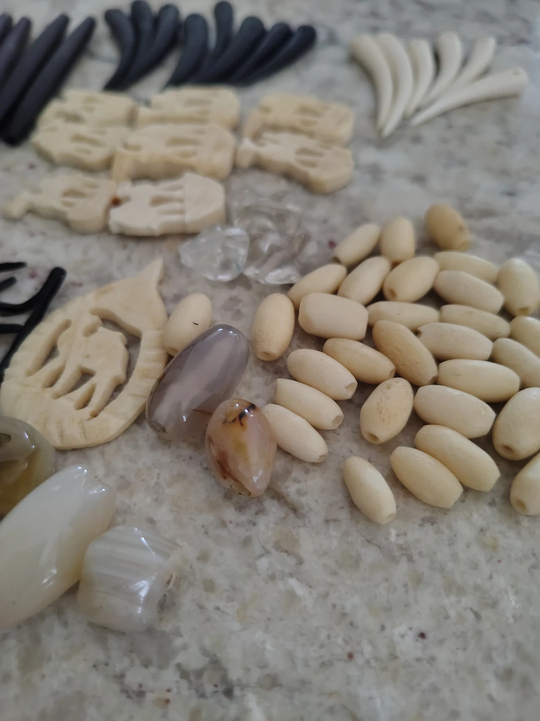 Vintage Beads and Findings Lot – Just Unboxed  ✨ - photo 2