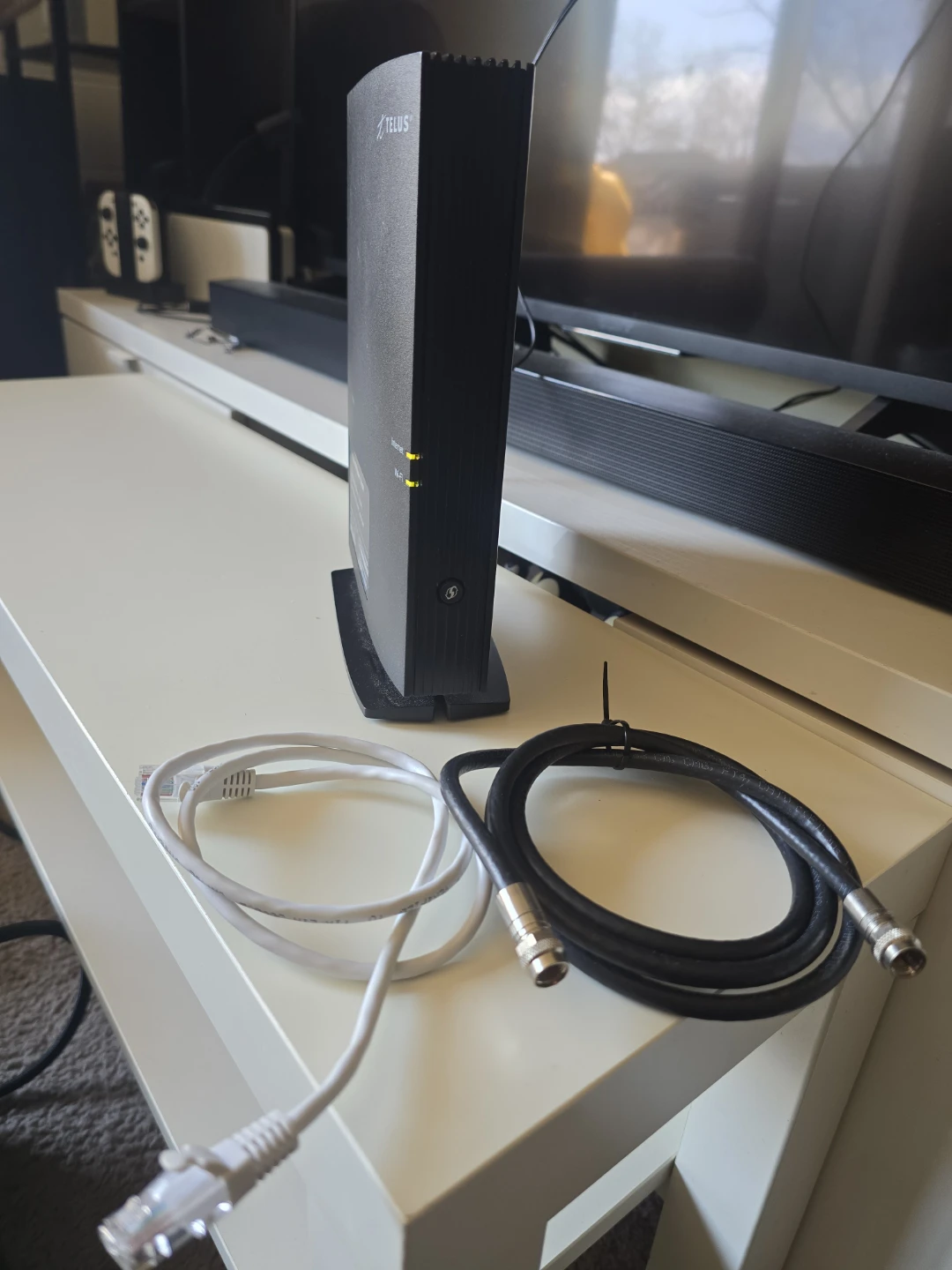 TELUS Wi-Fi Modem - T3200M - photo 2