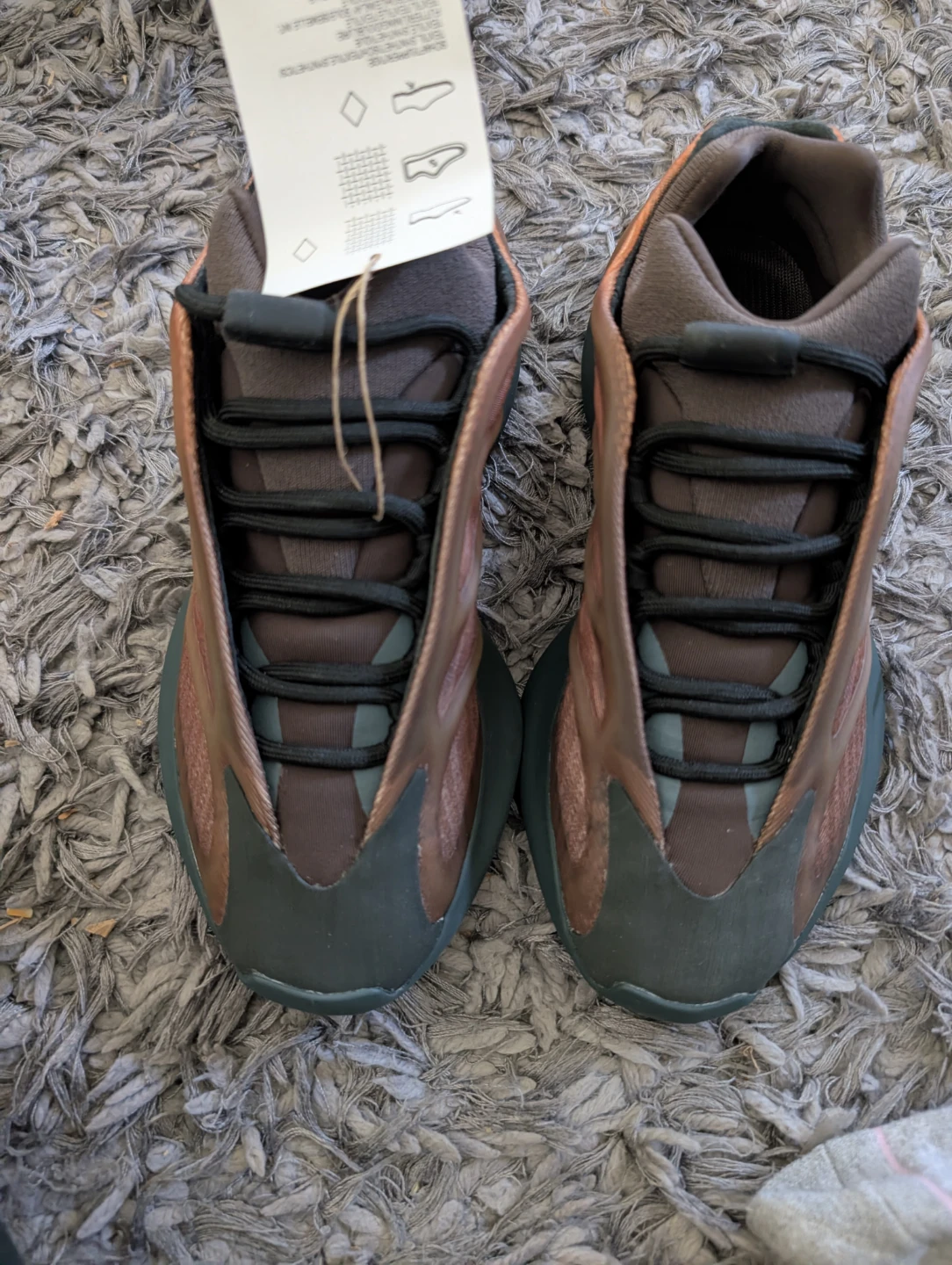 Adidas Yeezy 700 V3 GY4109 "Copper" Size 5 US