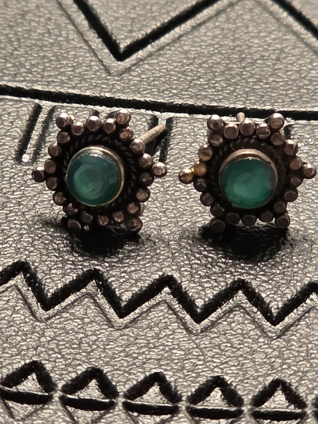 Beautiful Vtg Earrings