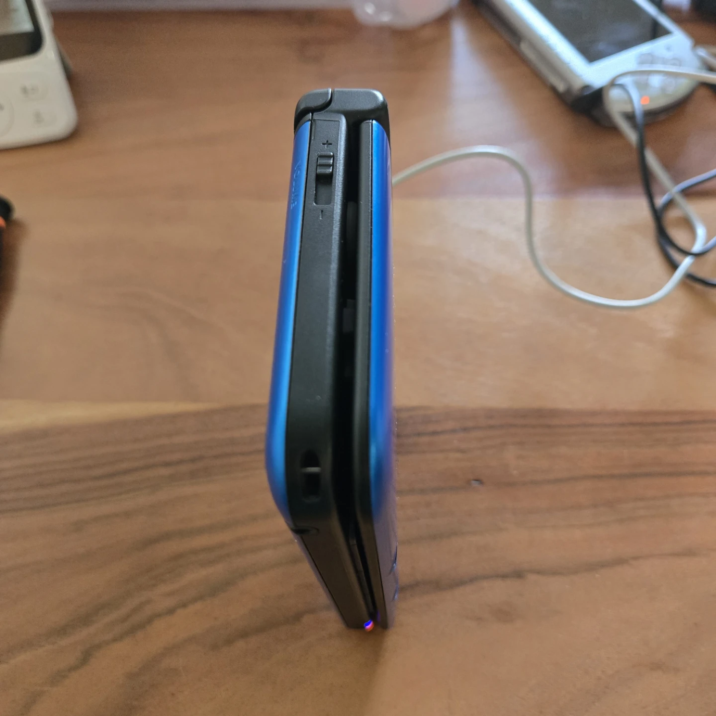 3ds xl. charger, stylus, sd card. Unmodded. Nintendo - photo 5