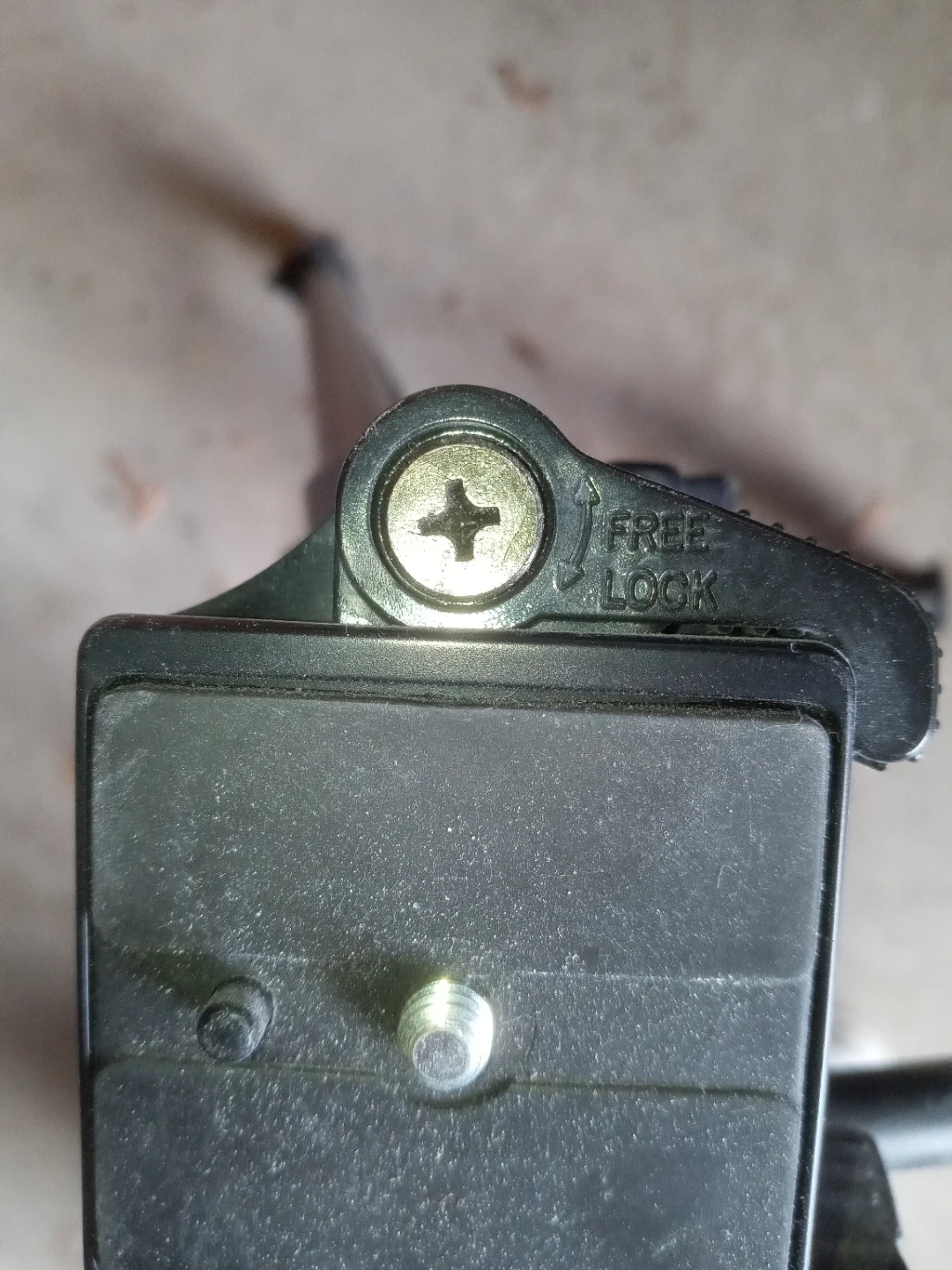 Velbon T-3500 Camera Tripod - photo 4