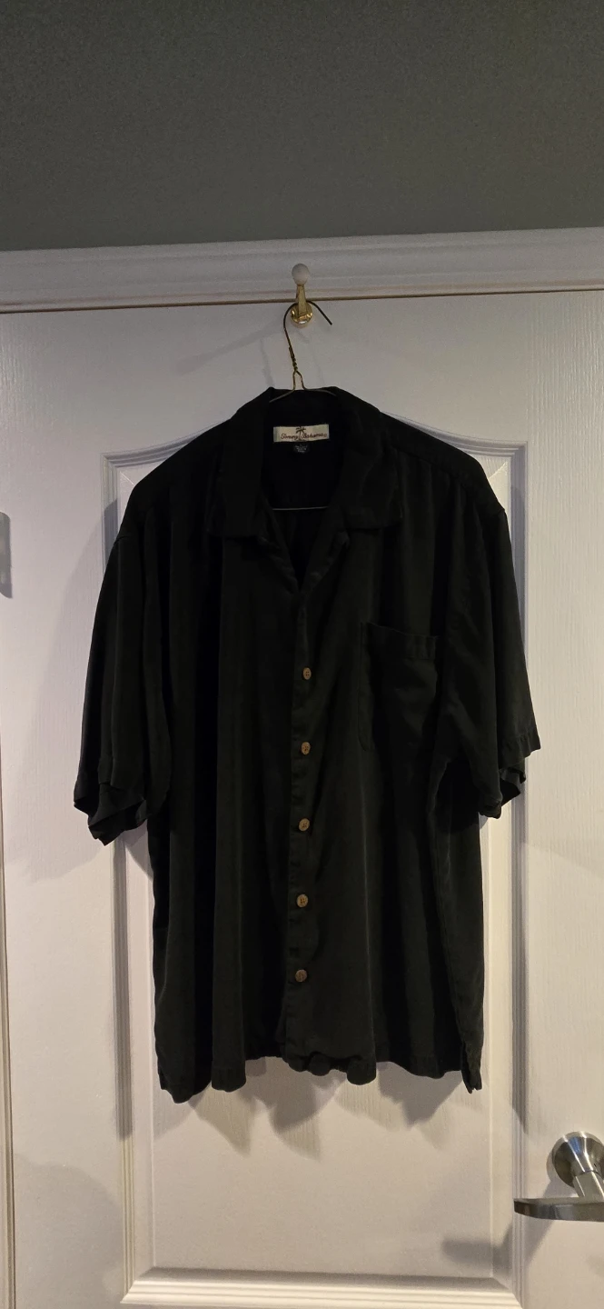 Tommy Bahama Black 100% Silk Short Sleeve Shirt - Size L