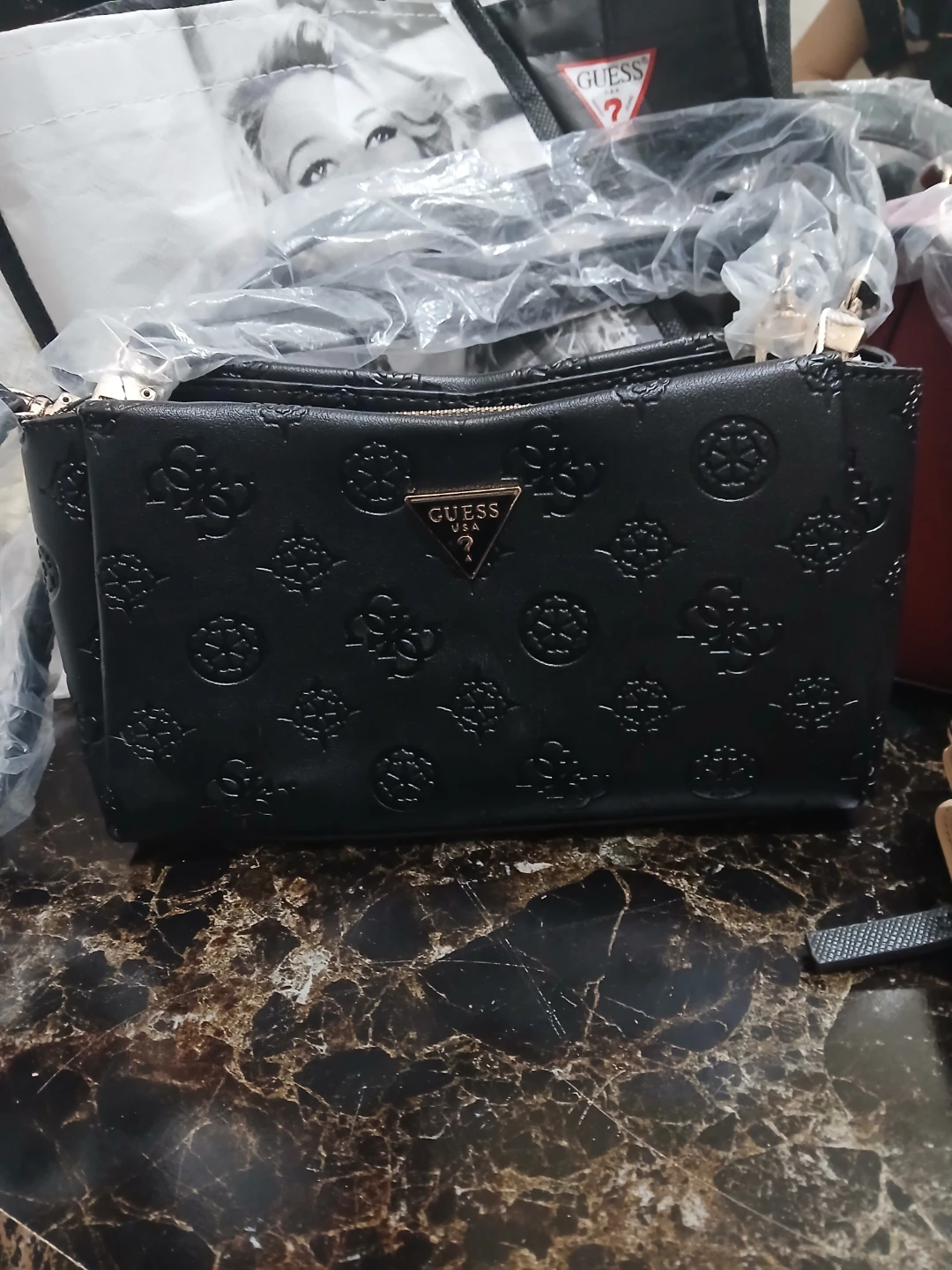 Guess bags Purses and Wallet - photo 5