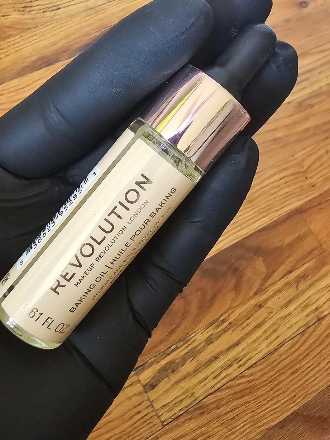 Revolution London Baking Oil
