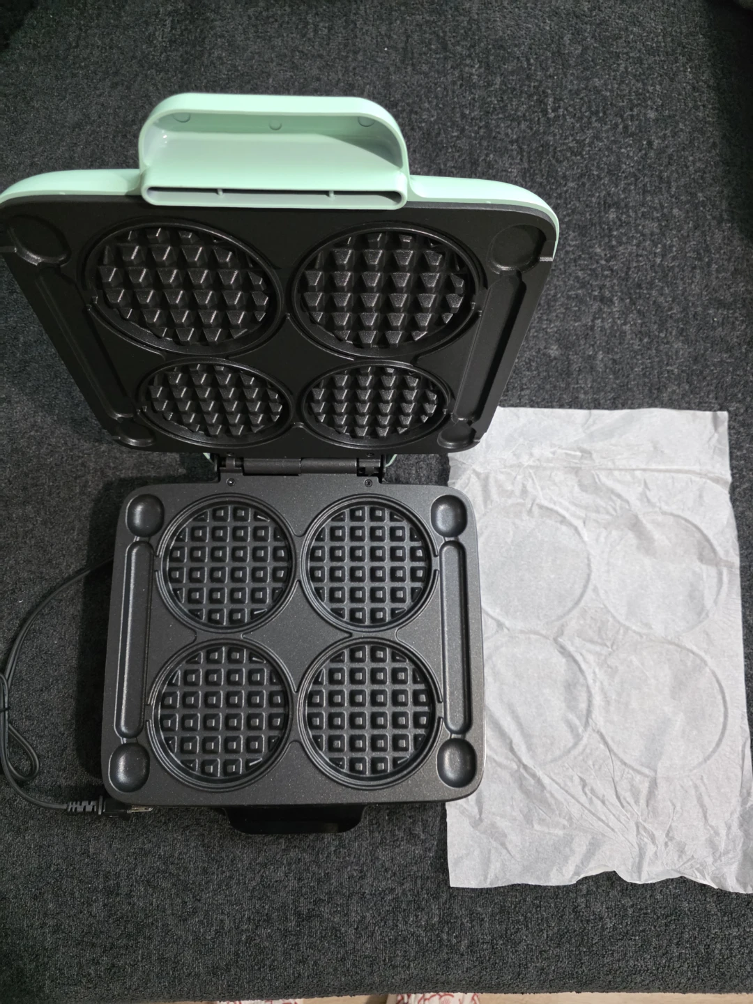 Dash Multi Mini Waffle Maker - Makes 4 Waffles - photo 4